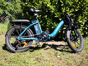 Lenker einfahren und abknicken