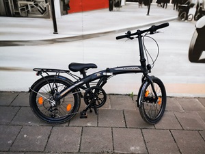 1. Schritt: Sattelstange lösen und einschieben