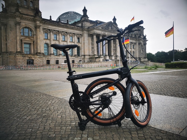 Das Ahooga A-Max im Test in Berlin Das Ahooga A-Max im Test in Berlin