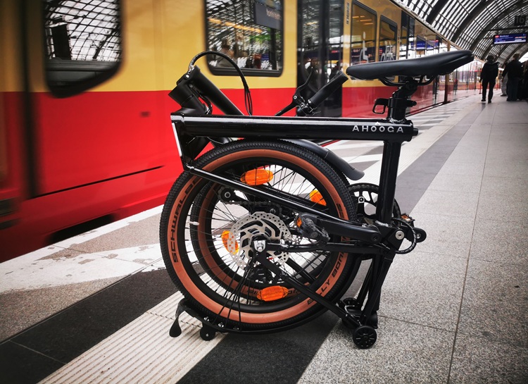 20 Zoll Klappräder eignen sich ideal für die Mitnahme in der S-Bahn 20 Zoll Klappräder eignen sich ideal für die Mitnahme in der S-Bahn