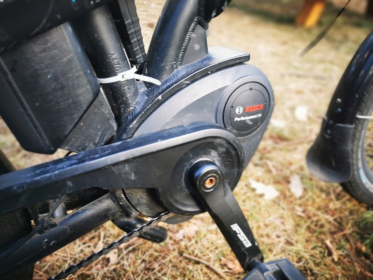 Bosch Performance Line Mittelmotor am E-Bike-Klapprad im Praxiseinsatz – kraftvoller Antrieb für Alltag, Touren und Pendelstrecken